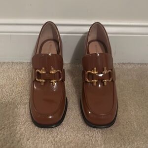 ***New*** Bottega Veneta Leather Loafers in Brown Sugar size 40 IT